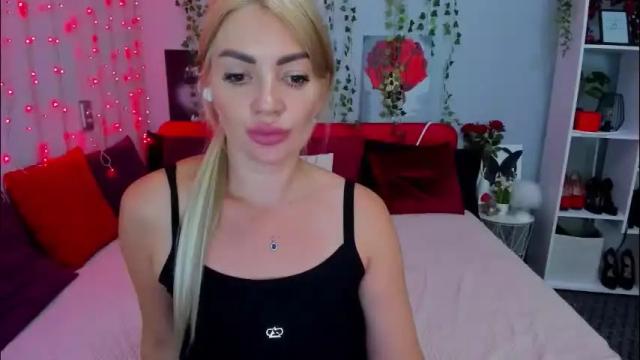 Image 3 of jessabellucci Stream on Chaturbate on 1 month ago