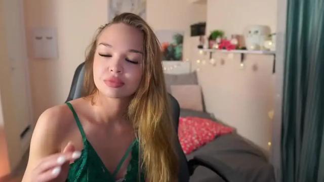 Image 3 of jesse__jane__ Stream on Chaturbate on 13 months ago