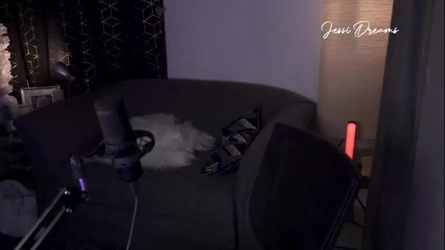 Image 2 of jessi_dreams Stream on Chaturbate on 1 month ago