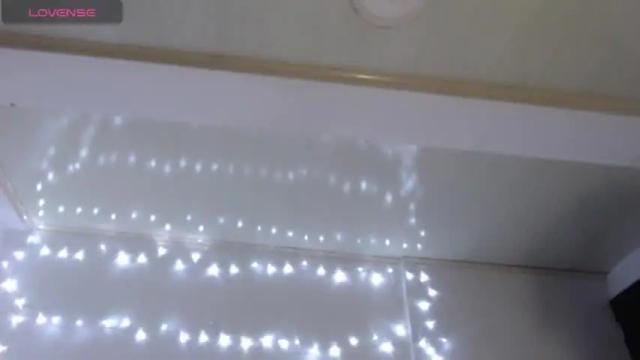 Image 12 of jessi_robertss Stream on Chaturbate on 12 months ago