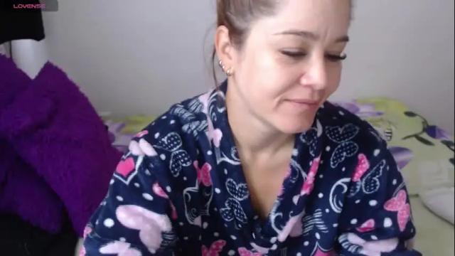 Image 10 of jessi_robertss Stream on Chaturbate on 12 days ago