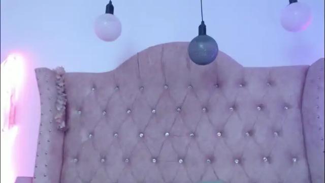 Image 2 of jessica_carter_ Stream on Chaturbate on 13 days ago