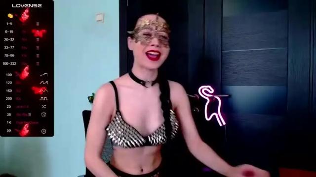 Image 3 of jessica_crypto Stream on Chaturbate on 15 months ago