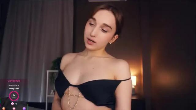 Image 11 of jessica_mirl Stream on Chaturbate on 1 month ago