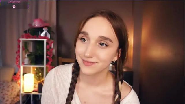 Image 2 of jessica_mirl Stream on Chaturbate on 4 months ago