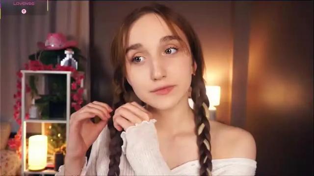 Image 4 of jessica_mirl Stream on Chaturbate on 4 months ago
