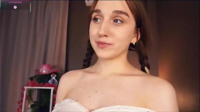 Image 8 of jessica_mirl Stream on Chaturbate on 4 months ago