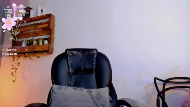 Image 2 of jessica_pethersson Stream on Chaturbate on 7 months ago