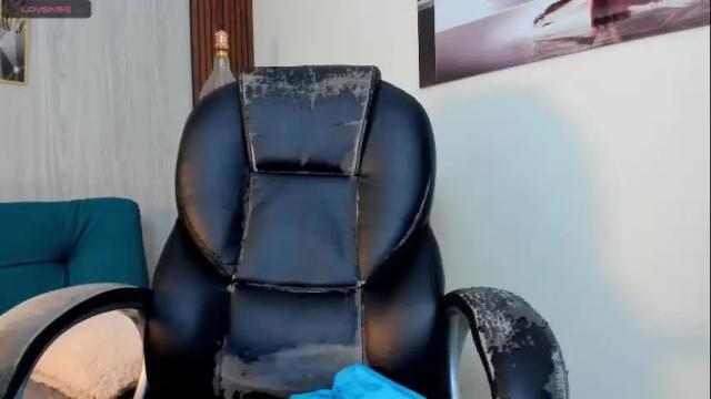 Image 11 of jessica_pethersson Stream on Chaturbate on 5 months ago