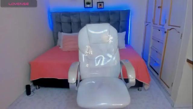 Image 10 of jessica_rabbyt Stream on Chaturbate on 4 months ago