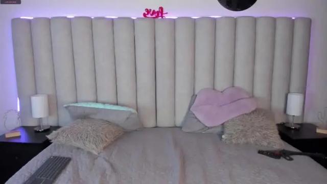 Image 11 of jessicaarabit_ Stream on Chaturbate on 15 months ago