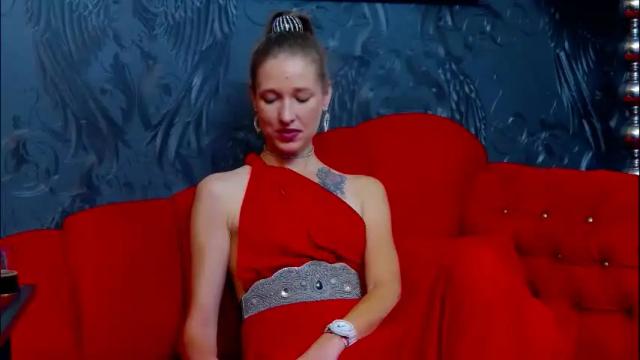 Image 3 of jessicagibson Stream on Chaturbate on 9 days ago