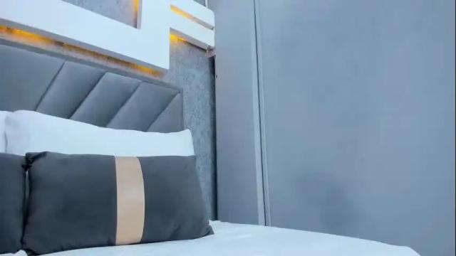 Image 7 of jessicamilan_ Stream on Chaturbate on 8 days ago