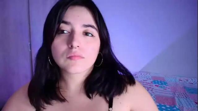 Image 4 of jessicared18 Stream on Chaturbate on 1 month ago