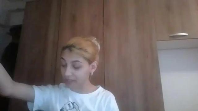 Image 2 of jessicasimson Stream on Chaturbate on 15 months ago
