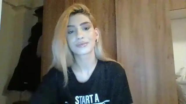 Image 3 of jessicasimson Stream on Chaturbate on 15 months ago