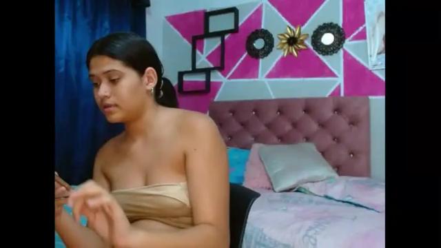 Image 10 of jessie_cute18 Stream on Chaturbate on 17 months ago