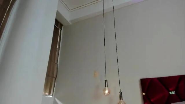Image 2 of jessiecaameron Stream on Chaturbate on 1 month ago