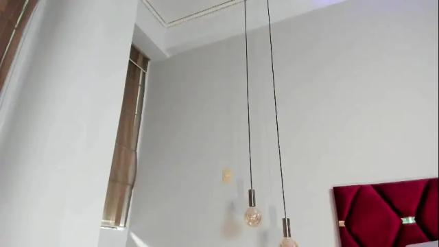 Image 3 of jessiecaameron Stream on Chaturbate on 1 month ago