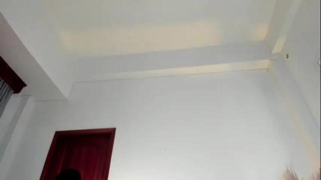 Image 8 of jessiecaameron Stream on Chaturbate on 14 days ago