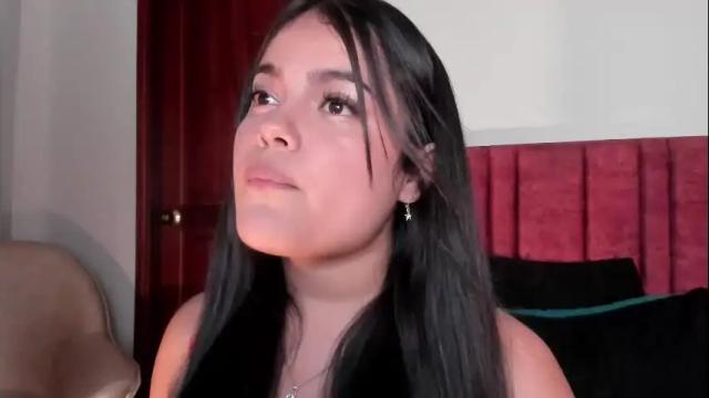 Image 8 of jessiecaameron Stream on Chaturbate on 6 days ago
