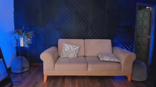 Image 12 of jessiedaniels_ Stream on Chaturbate on 17 months ago