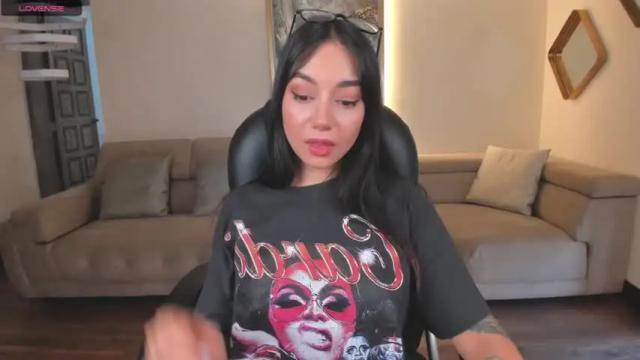 Image 2 of jessiedaniels_ Stream on Chaturbate on 17 months ago