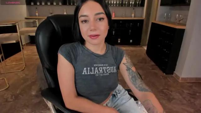 Thumbnail 1, jessiedaniels_'s Stream at Chaturbate, 16 months ago
