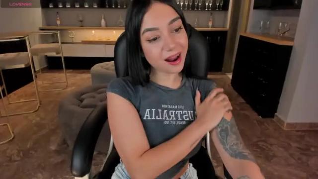 Image 6 of jessiedaniels_ Stream on Chaturbate on 16 months ago
