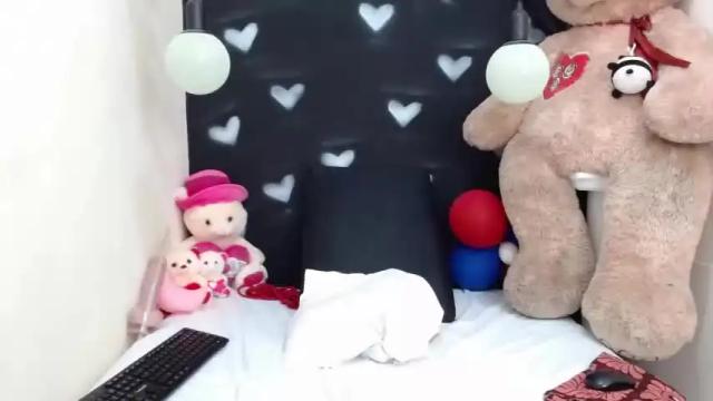 Image 7 of jessiedugalxxx Stream on Chaturbate on 16 months ago