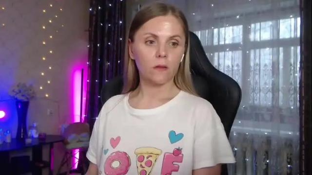 Image 12 of jessiemays Stream on Chaturbate on 1 month ago