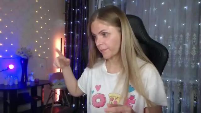 Image 3 of jessiemays Stream on Chaturbate on 1 month ago