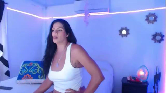 Image 10 of jessigomez Stream on Chaturbate on 2 months ago