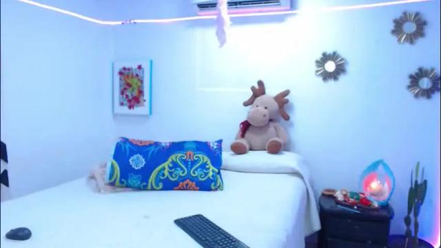 Image 7 of jessigomez Stream on Chaturbate on 2 months ago