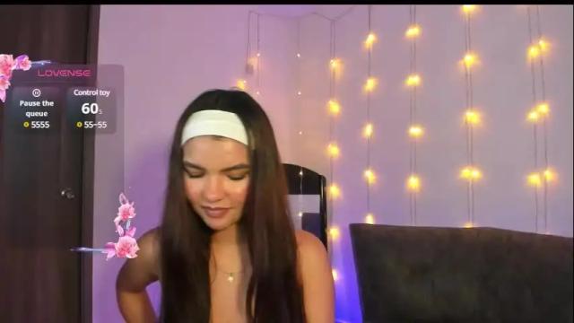 Image 12 of jessiica__ Stream on Chaturbate on 20 days ago