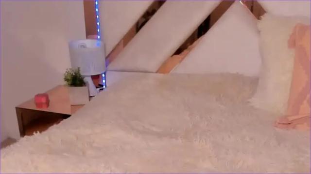 Image 12 of jessiica_stonne2 Stream on Chaturbate on 16 months ago
