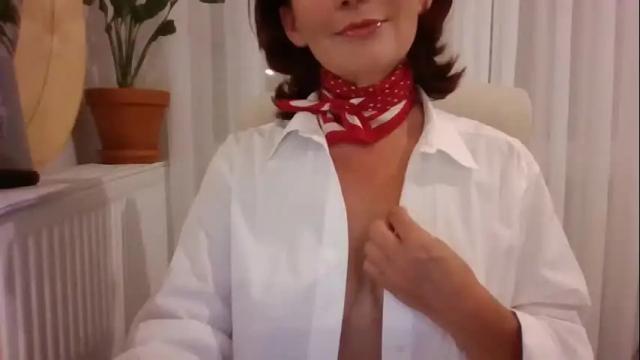 Image 2 of jessikkaasexy09 Stream on Chaturbate on 22 days ago