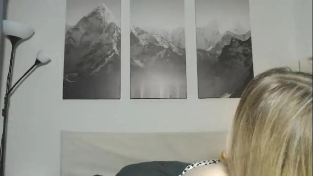 Image 2 of jessstonem Stream on Chaturbate on 3 days ago