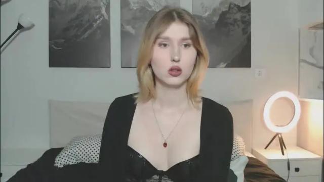 Image 2 of jessstonem Stream on Chaturbate on 2 months ago