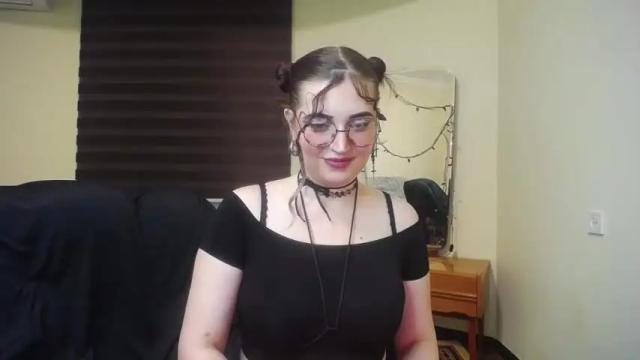 Image 10 of jessyhug Stream on Chaturbate on 19 months ago