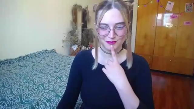 Image 2 of jessyhug Stream on Chaturbate on 16 months ago