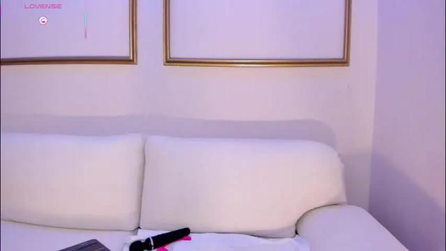 Image 8 of jessymorgan_ Stream on Chaturbate on 14 days ago