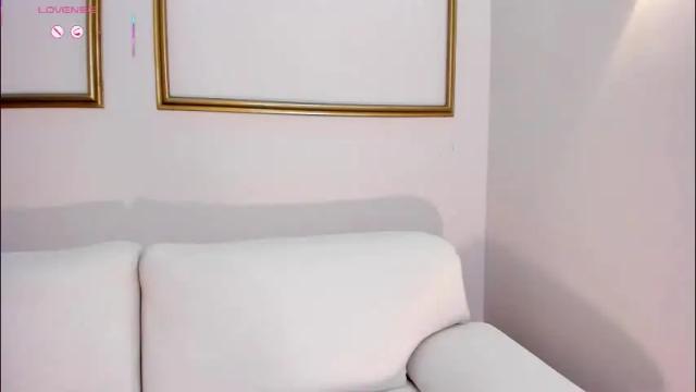 Image 4 of jessymorgan_ Stream on Chaturbate on 14 days ago