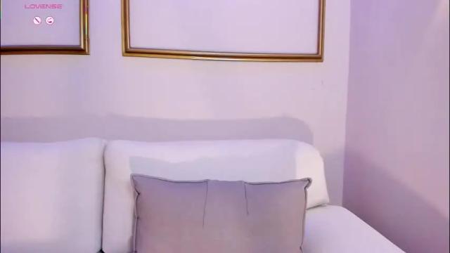 Image 8 of jessymorgan_ Stream on Chaturbate on 14 days ago