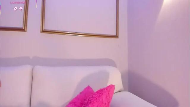 Image 11 of jessymorgan_ Stream on Chaturbate on 12 days ago