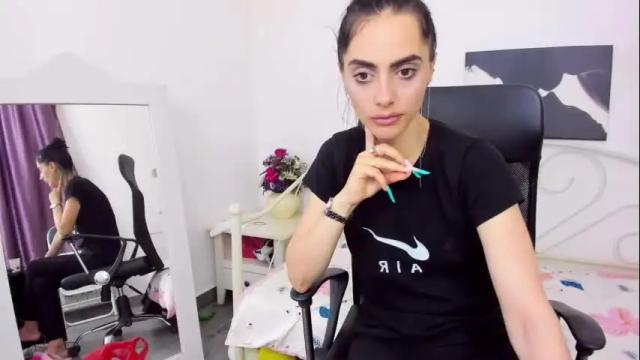 Image 2 of jessystarrr Stream on Chaturbate on 2 days ago