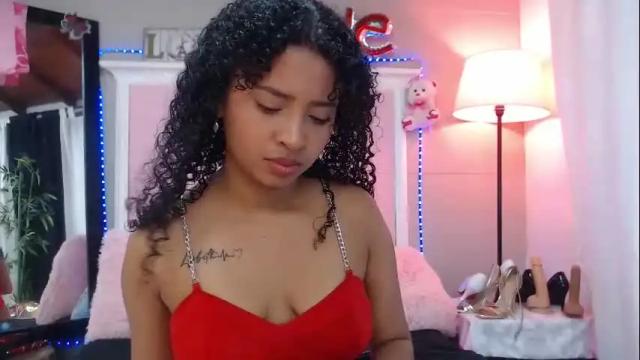 Image 2 of jessyzoe Stream on Chaturbate on 1 month ago