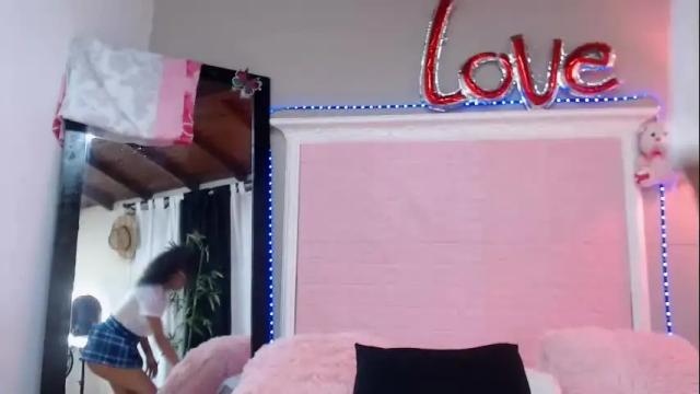 Image 2 of jessyzoe Stream on Chaturbate on 1 month ago