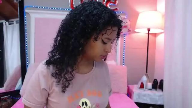 Image 2 of jessyzoe Stream on Chaturbate on 1 month ago