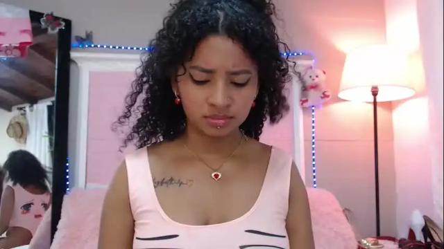 Image 7 of jessyzoe Stream on Chaturbate on 4 days ago